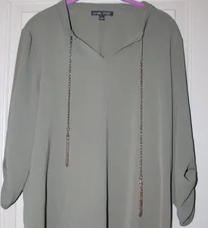 Moa Moa Green Long Sleeve Women’s Medium thumbnail 1
