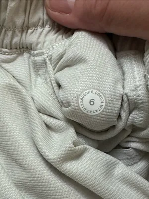 lululemon athletica Cream Athletic Shorts with Elastic Waistband size 6 thumbnail 3