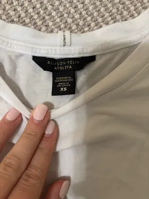 Cropped Athleta Top  thumbnail 2