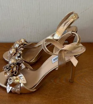 Steve Madden Women's High Heel Ankle Strap Sandal Rose Gold Sze 7 / 38 Sku 2869 thumbnail 5