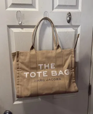 Marc Jacobs Tote thumbnail 1