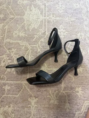 Vince Camuto Heels thumbnail 2