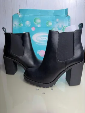 Soda Glove-S Black Chelsea Lug Sole Ankle Boots Size 8 NEW thumbnail 2