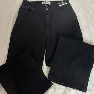 Abercrombie‎ & Fitch High Rise Black Jeans thumbnail 1