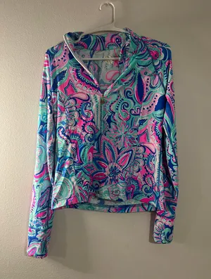 Lilly Pulitzer Luxletic shirt thumbnail 3