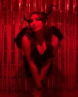 Halloween Black Fallen Angel Wings thumbnail 1