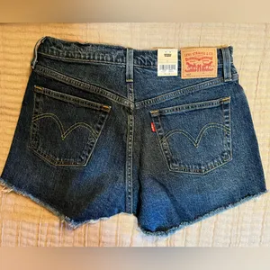Levi's Women's 501 Original High-Rise Jean Shorts thumbnail 4