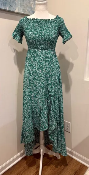 Lulu's Green Floral High-Low Off-Shoulder Midi Dress Size Small Bridal Shower thumbnail 1