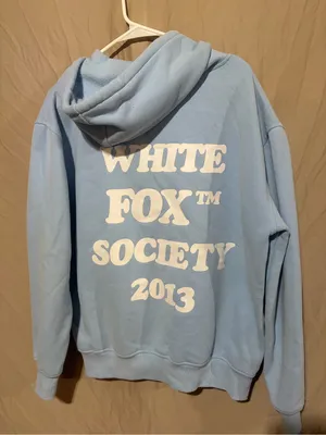White fox sweatshirt thumbnail 3