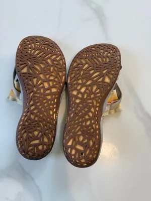 Merrell Women's Tan and Yellow Striped Slip-On Sandals thumbnail 8