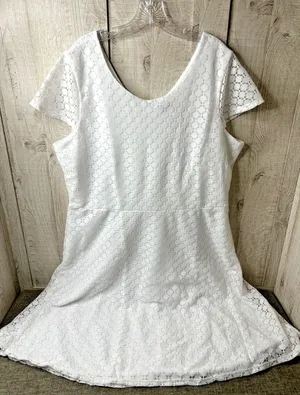 Salon Studio White Lace Dress Womens XL Wedding Prom HOCO Party Short Sleeve thumbnail 1