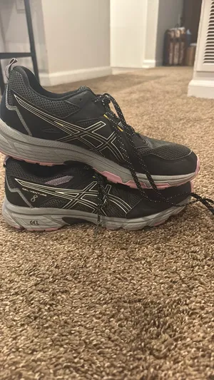ASICS Shoes thumbnail 2