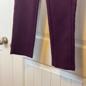 Esilla Women Plum Burgundy Crop Slim Fit Stretch Trousers Gold Zip‎ Pockets Sz 6 thumbnail 6