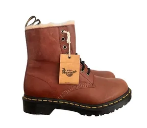 Dr. Martens 1460 Serena Faux Fur Lined Lace Up Women's Boot Size 8 #591 thumbnail 1
