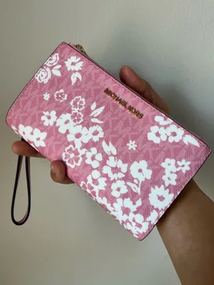 Michael Kors Wallet thumbnail 4