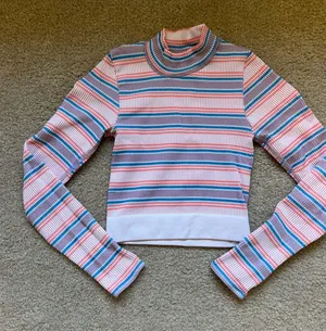 Urban Outfitters Long-sleeve thumbnail 1