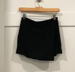 Skort thumbnail 1