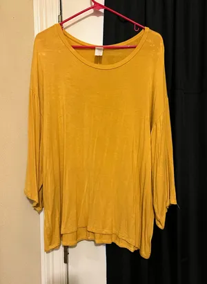 Blouse Gold Size L thumbnail 1