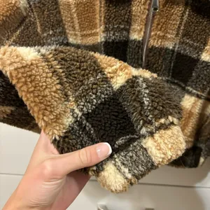 Plaid Cropped Sherpa Jacket Brown thumbnail 5