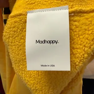 Madhappy Sweatshirt Size Large Yellow Crewneck Tokyo Exclusive Streetwear Pitt thumbnail 4