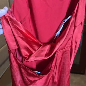 Lulu’s Want You By My Side Red Satin Twist-Back Halter Mini Dress Size Large thumbnail 9