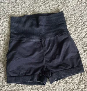 Free People Movement Biker Shorts XS thumbnail 1