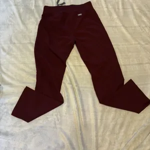 FIGS Livingston Scrub Pants Burgundy Size XS thumbnail 8