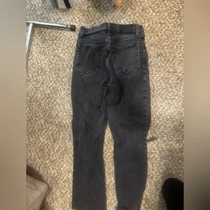 Abercrombie & Fitch 90s straight ultra high rise. Size 25/0 regular thumbnail 2