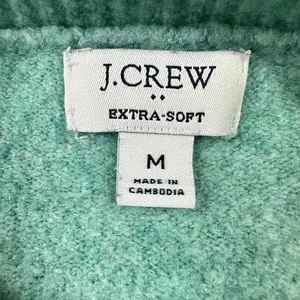 J. Crew Mint Green Wool Blend Extra-Soft Crewneck Sweater Minimalist Size Medium thumbnail 3