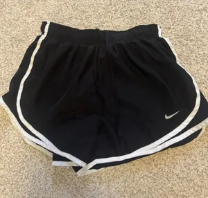 Nike Shorts thumbnail 1
