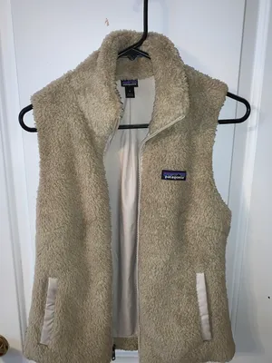 Patagonia tan Vest thumbnail 1