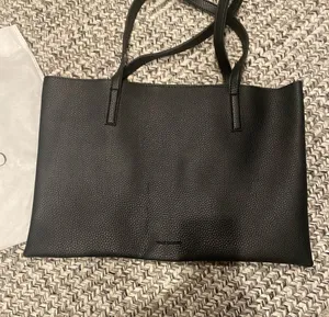 NEW Vince Camuto Luck Vegan Leather Tote Black & Gray Pebbled Bag Luxury Bag thumbnail 1