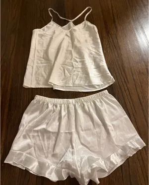 White Silky Short & Tank Top Pajama Set Size M thumbnail 1