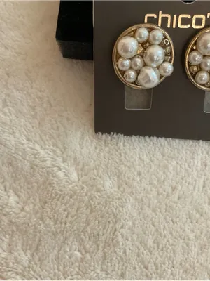 Chico's Gold-Tone Cluster Pearl Clip-On Earrings in White thumbnail 2