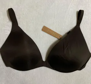 SKIMS Wireless Super Push Up Bra 32DD thumbnail 2