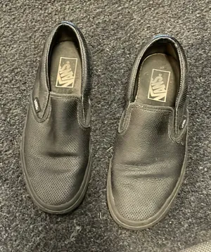 Black vans thumbnail 1