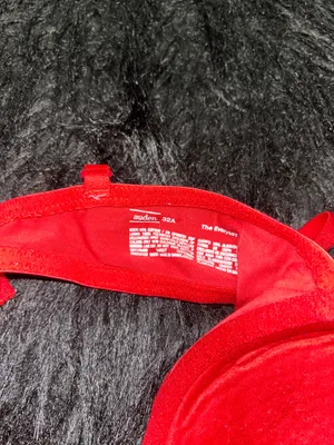 Red bra Size 32 A thumbnail 2