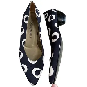 Yves Saint Laurent Circle Print Sculpted Ball Heel Pointed Toe Vintage Pump 7.5 thumbnail 4