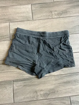 Old Navy Women's Charcoal Drawstring Athletic Shorts thumbnail 5