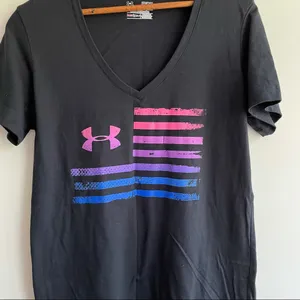 Under Armour flag v-neck shirt size medium thumbnail 3