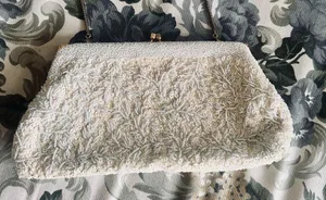 VTG Designer LaRegale Ivory Beaded Purse w/ Silk Interior Lining & Gold Strap thumbnail 7