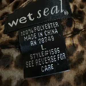 Wet Seal Animal Print Button Up Sleeveless Semi Sheer Pocket Blouse Top Womens L thumbnail 9