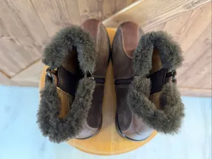 Söfft Women’s Size 7M Brown Leather Suede Shearling Lined Ankle Boots thumbnail 5