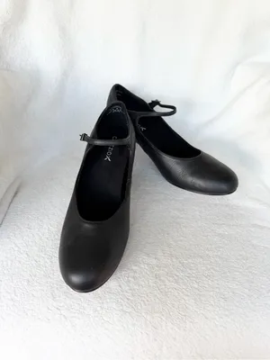 Capezio 2.5” Heel Character Shoes Black Women’s 10M– Gently Worn thumbnail 9