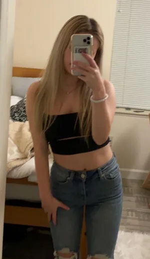 Windsor Going Out Top thumbnail 2