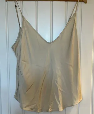 Abercrombie & Fitch Elegant cream Camisole thumbnail 1