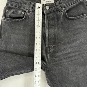 Reformation Jeans Womens Size 26 Black High Rise Button Fly Straight Leg Denim‎ thumbnail 6