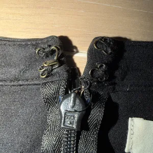 Madewell Black Peplum Top M Genuine Leather Trim Short Sleeve Back Zip thumbnail 3