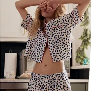🤍Aerie Navy and White Print Button Up Pajama Top thumbnail 2