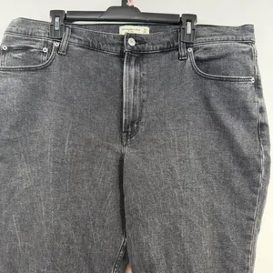 Abercrombie & Fitch The Mom High Rise Jeans 16S 33 Black Cropped Stretch thumbnail 3